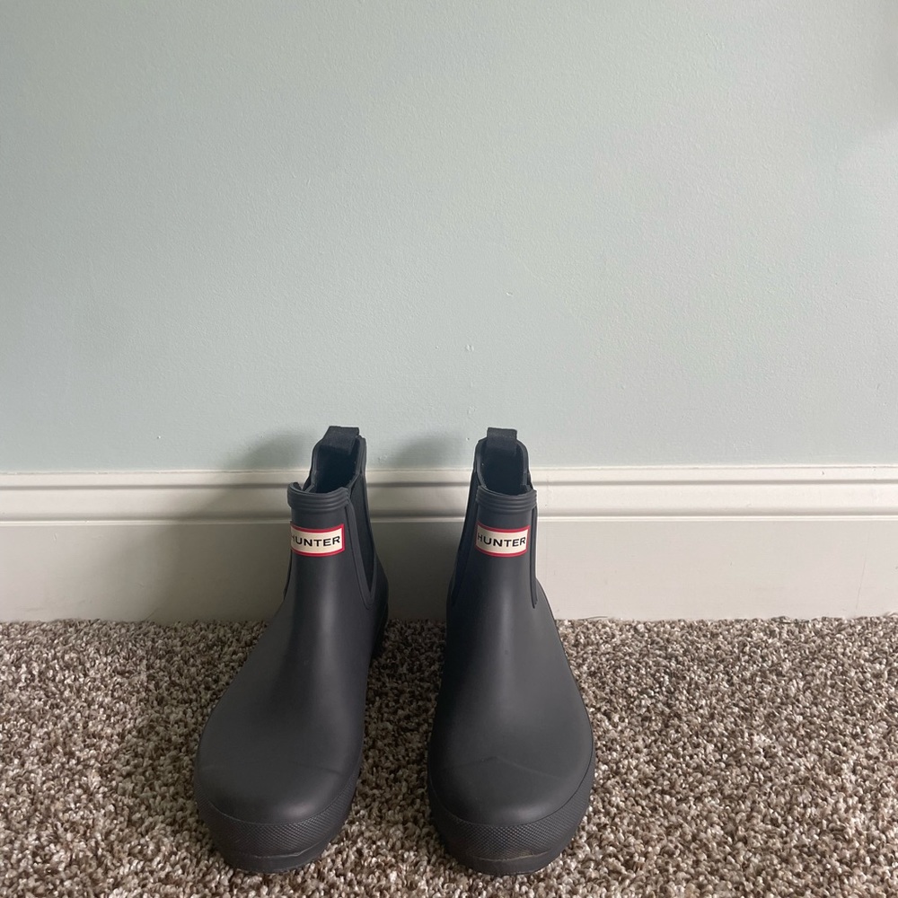 Hunter Chelsea Boot. Size 9